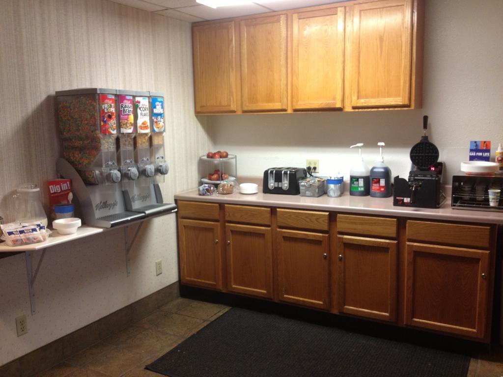 Travelodge By Wyndham Deer Lodge Montana ภายนอก รูปภาพ